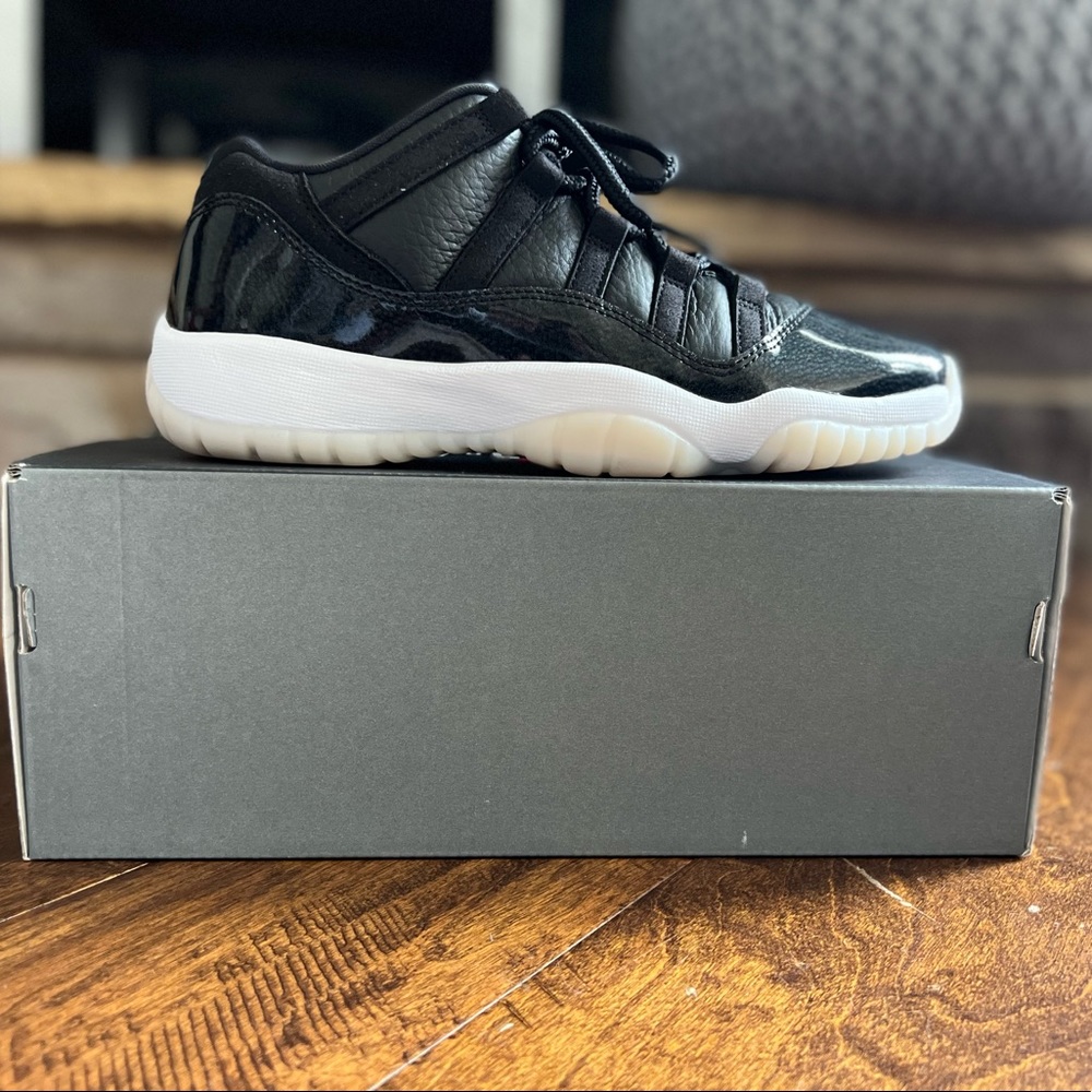 Jordan Retro 11